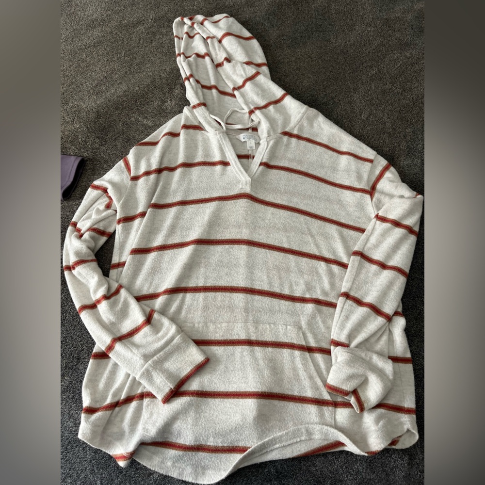 Hooded sweater